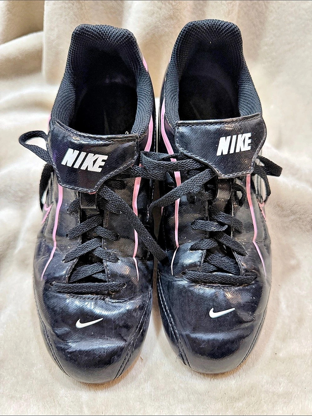 Nike Black & Pink Athletic Shoes US 4
